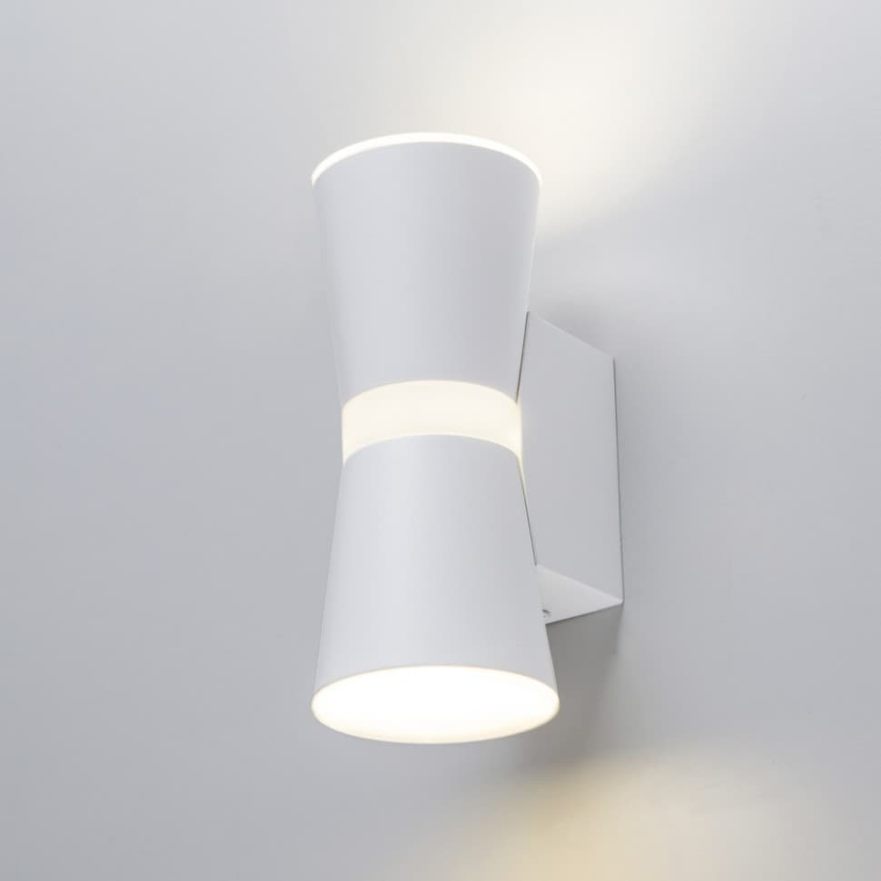 Elektrostandard MRL LED 1003 / Светильник настенный светодиодный Viare белый a043954