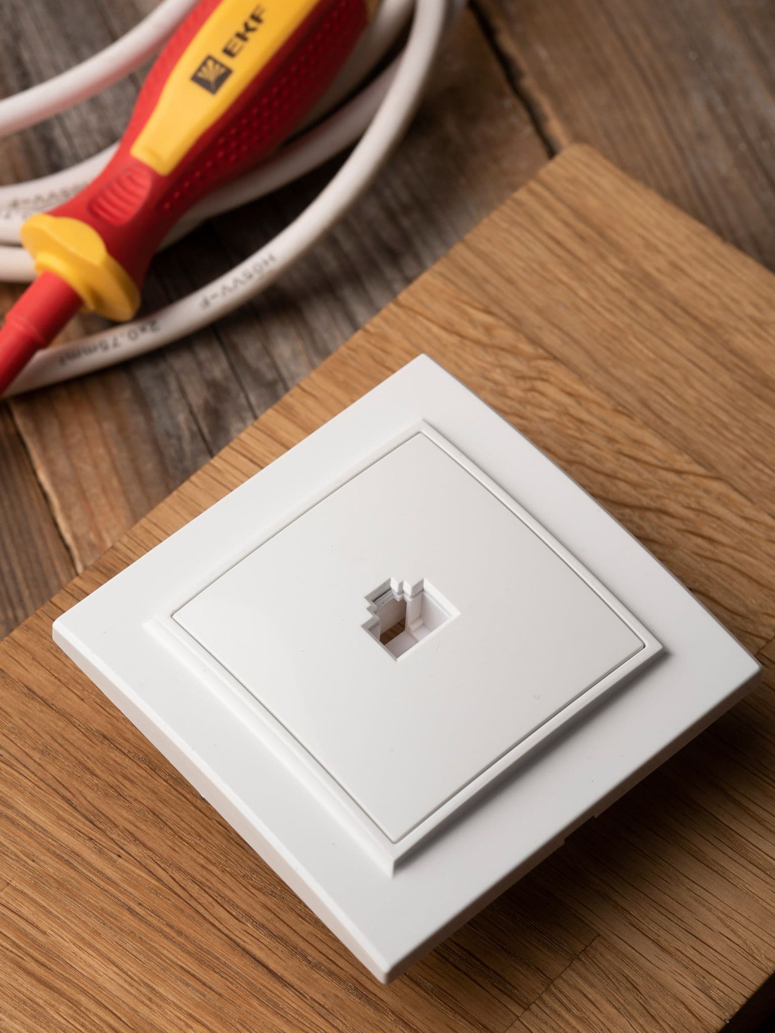 EKF Basic Минск Белый Розетка RJ-45, СП — миниатюра 2