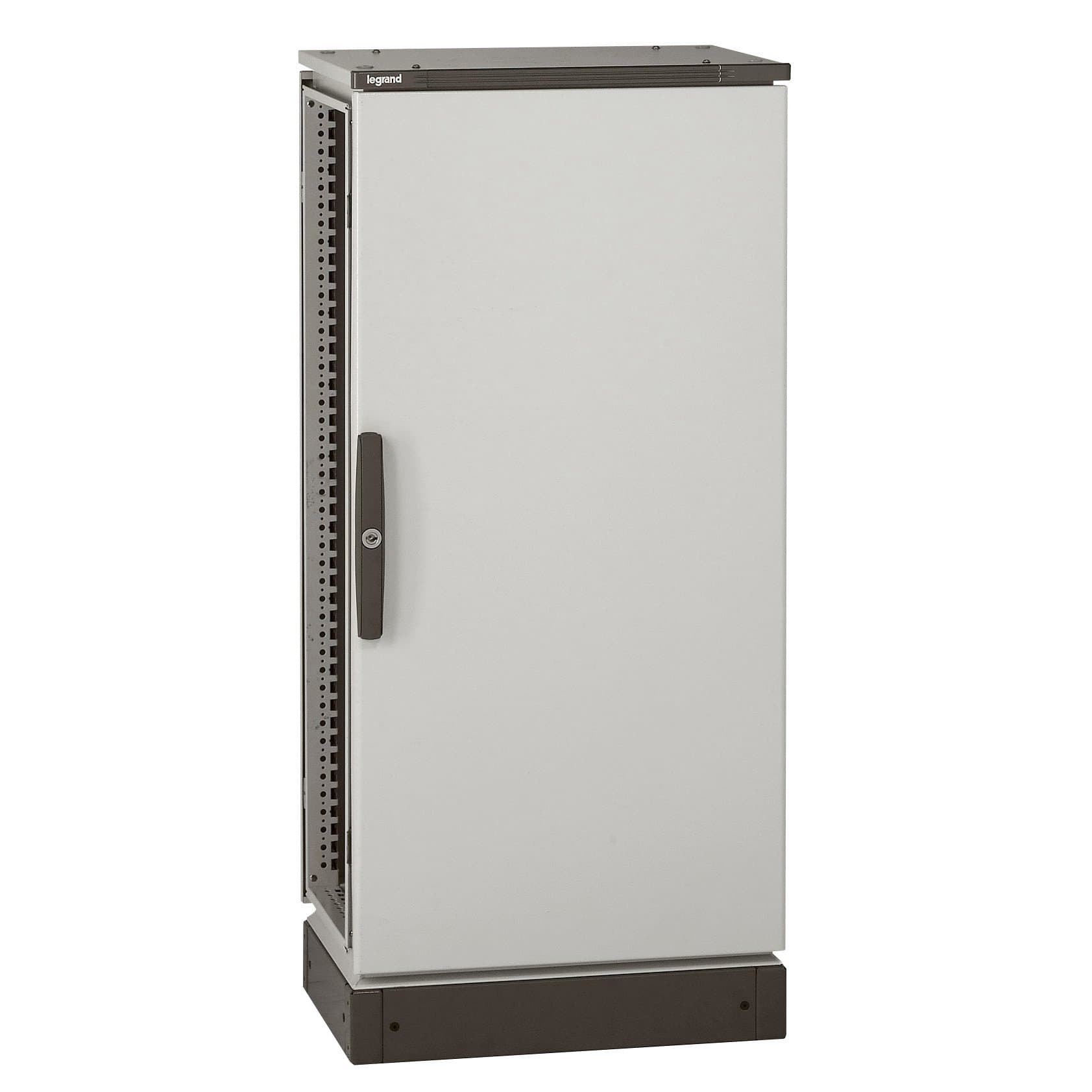 Legrand Фасад цоколя 100мм.100х600мм 047656