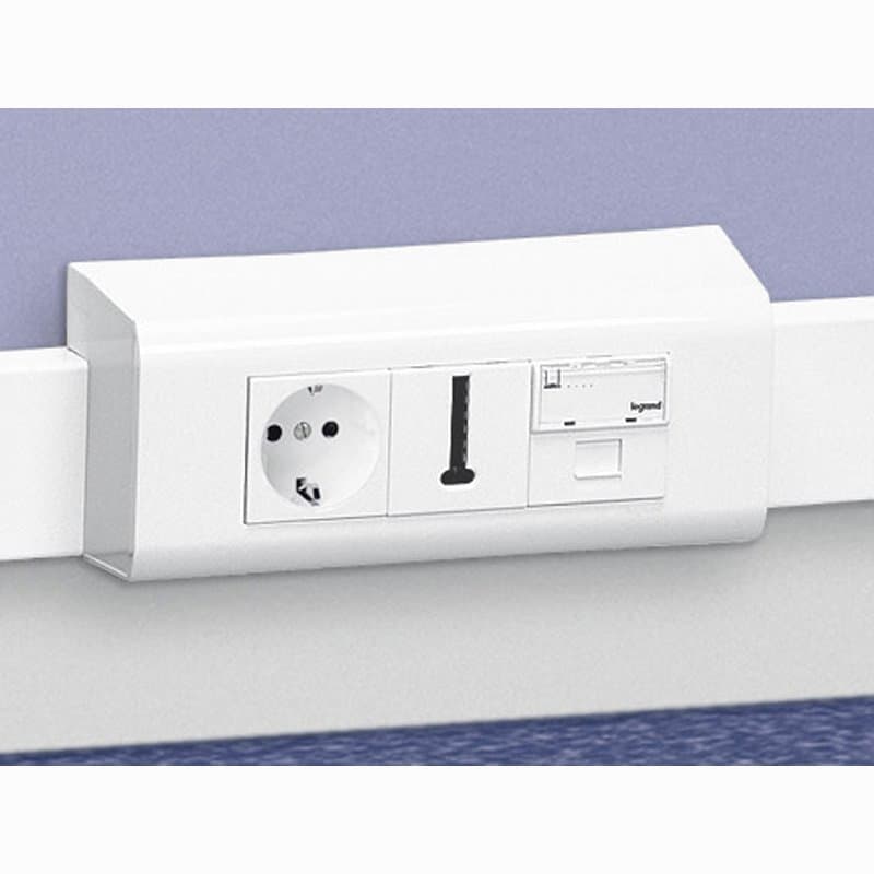 Legrand Mosaic Рамка 6М на плинтус 75х20 (кроме 74203 и 74416) 030560