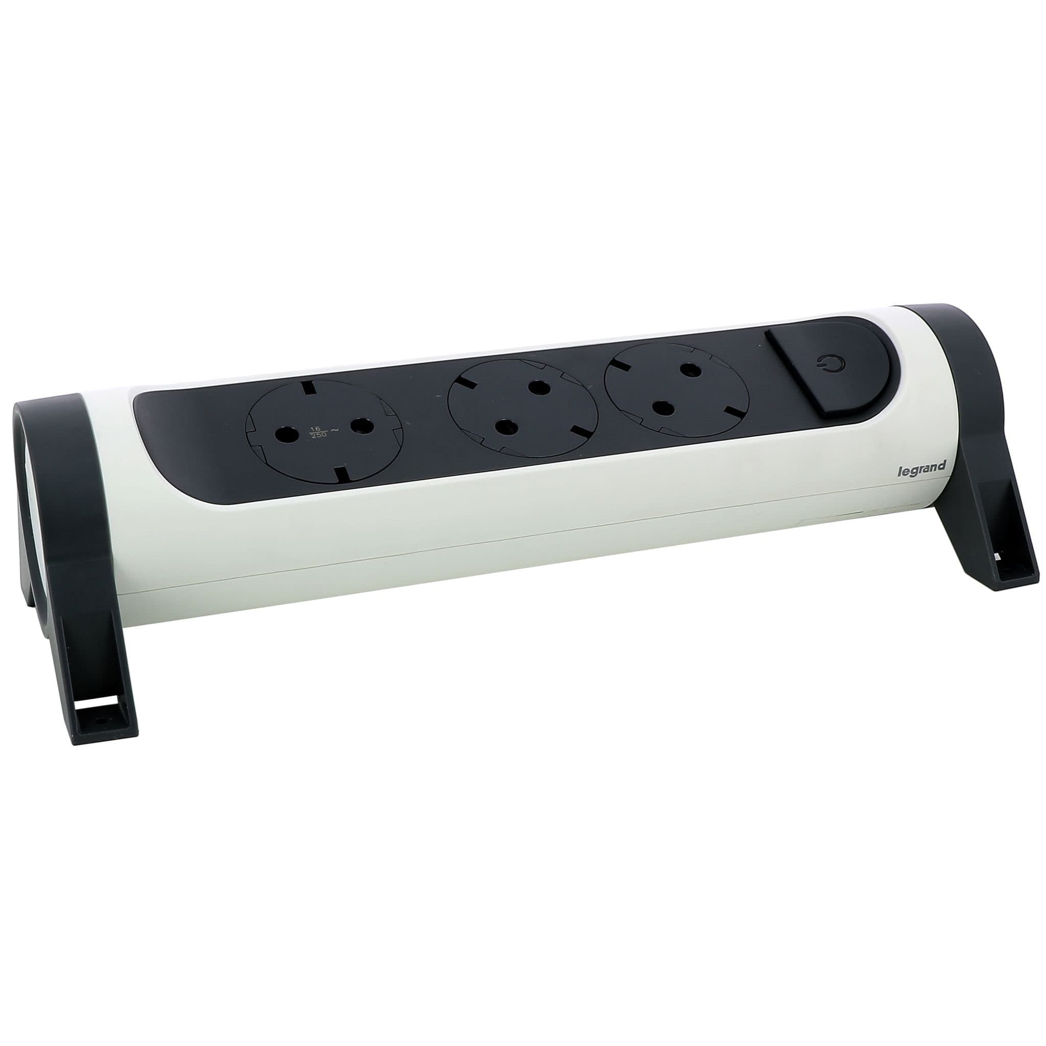 Legrand Revolution Комфорт Бело-черный Удлинитель 3x2К+З с выкл., без кабеля, плоские розетки, фиксируемый поворотный блок 694543 — миниатюра 4