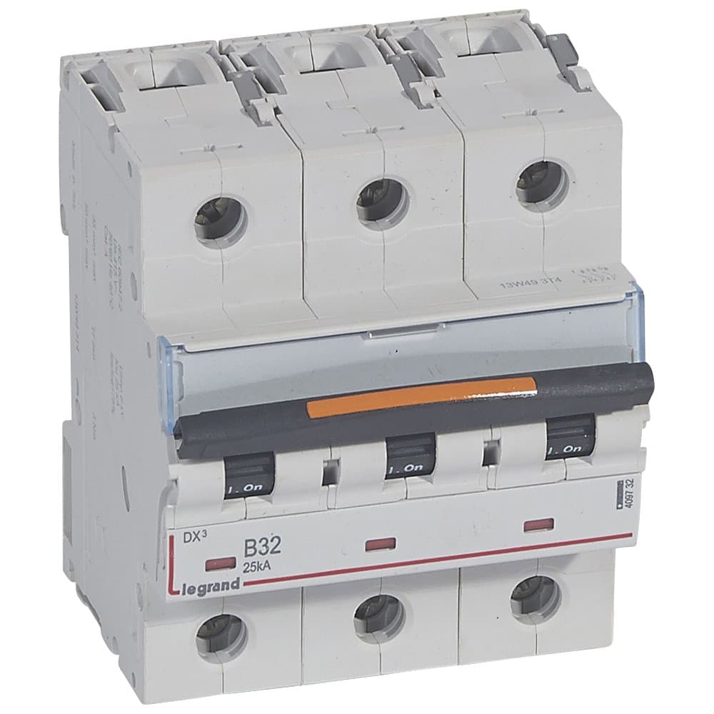 Legrand DX3 Автоматический выключатель 3P 32A (B) 25kA 409732 — миниатюра 1