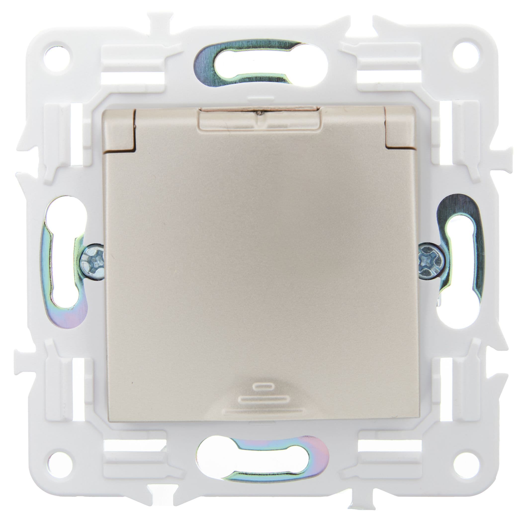 IEK SKANDY Шампань Розетка с/з с защитными шторками и крышкой 16А IP44 SK-R11Sh — миниатюра 2