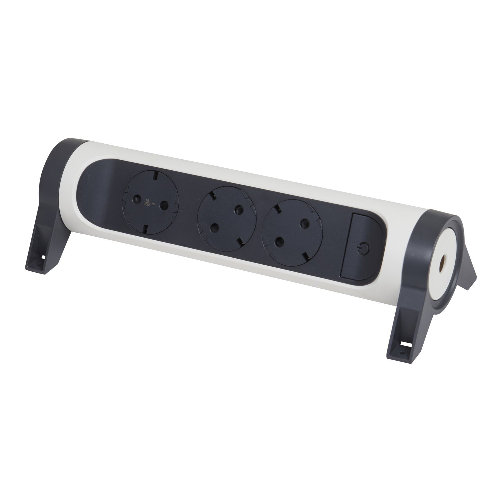 Legrand Revolution Комфорт Бело-черный Удлинитель 3x2К+З с выкл., без кабеля, плоские розетки, фиксируемый поворотный блок 694543
