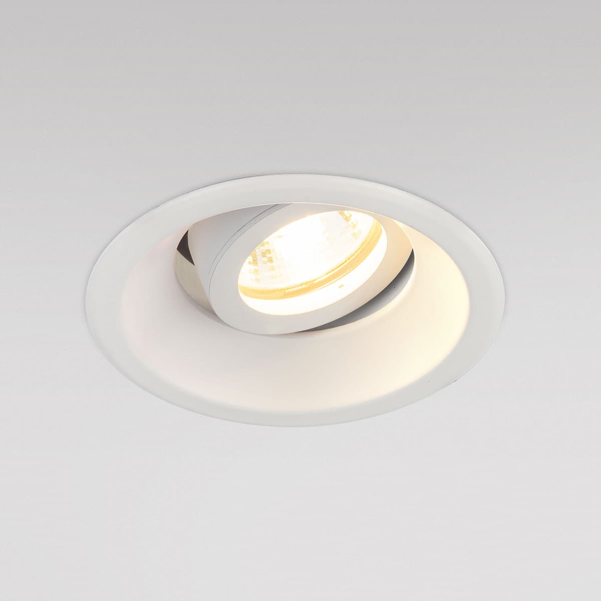 Elektrostandard 6068 MR16 / Светильник встраиваемый WH белый a036506