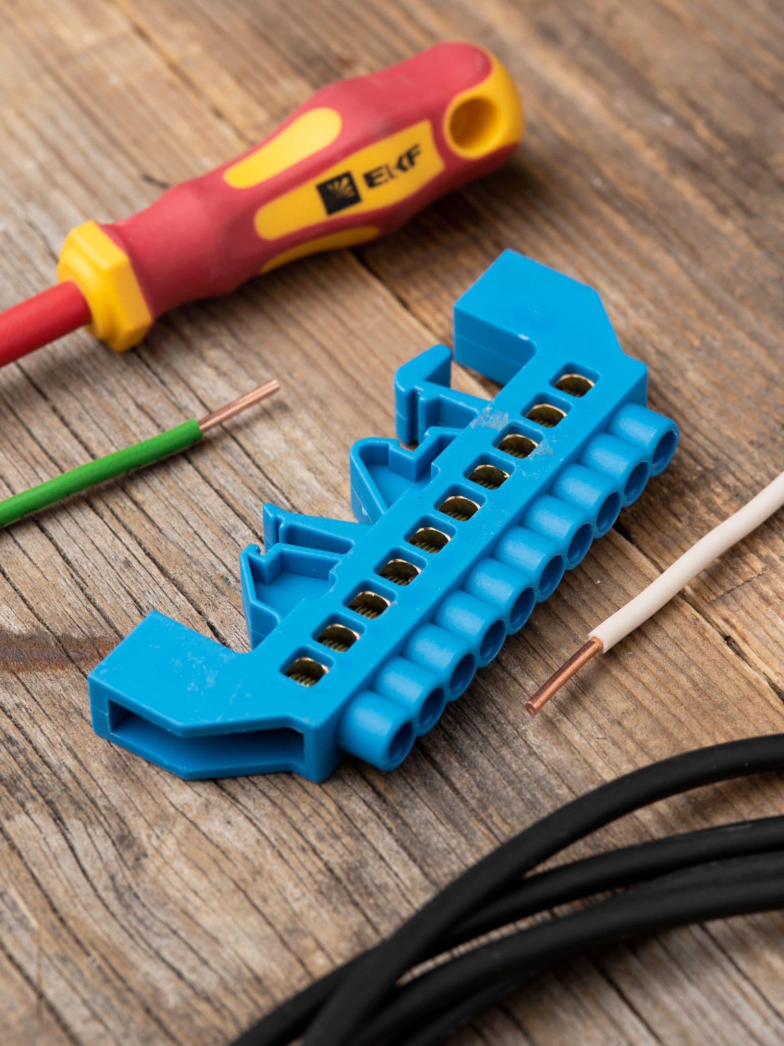 EKF PROxima Шина "0" N (8х12мм) 10 отверстий латунь синий нейлоновый корпус комбинированный — миниатюра 5