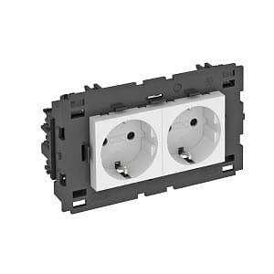 OBO Bettermann Розетка силовая 0° двойная 2х2К+З Modul45connect, со шторками, 16А 250В белая 6120432 — миниатюра 2