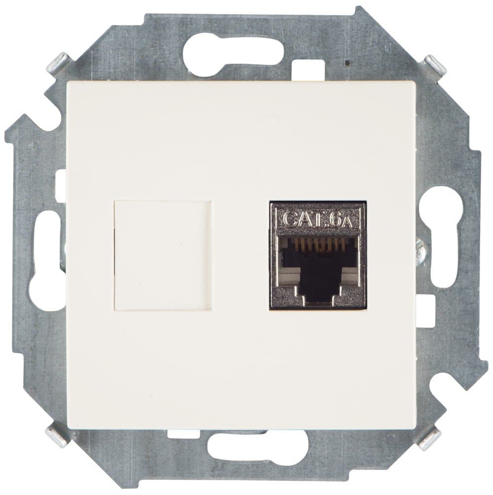 Simon 15 Слоновая кость Розетка компьютерная RJ45 кат.6A (АМР, FTP) 1591563-031