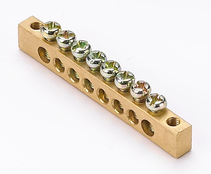 Dekraft Шина нулевая 8 групп/крепеж по краям, сеч. 6x9 м