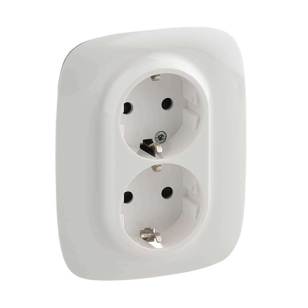 Legrand Valena ALLURE DIY Бел Розетка 2-ая с/з с защитными шторками, безвинт.зажим 753726