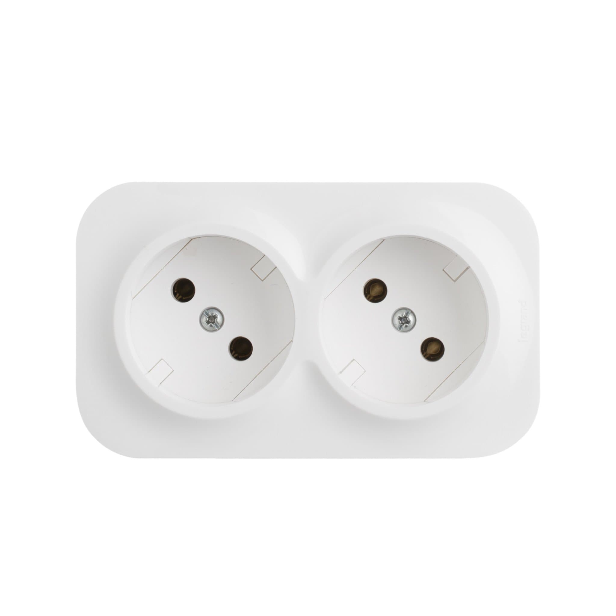 Legrand Quteo IP 20 Белый Розеточный блок с предварительным подключением 2 x 2К без шторок - 16 A - 250 В~ 782231