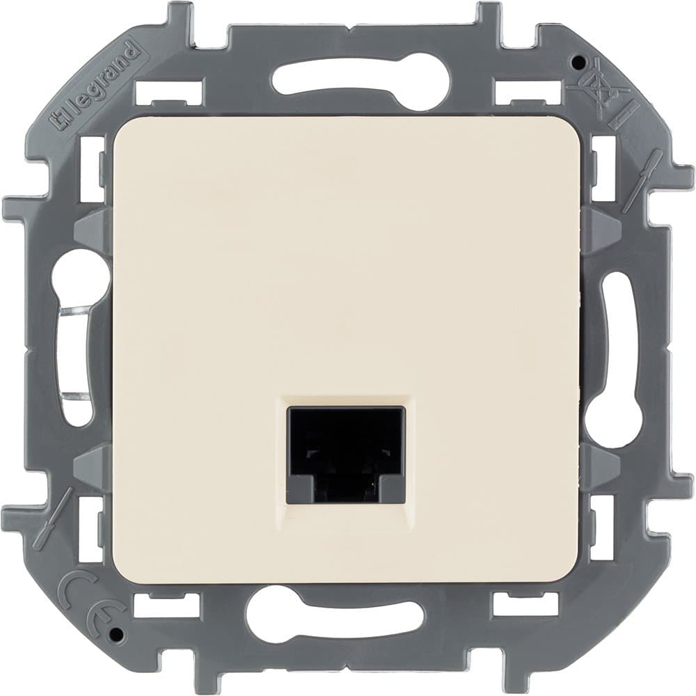 Legrand INSPIRIA Слоновая кость Информационная розетка RJ 45 - категория 6 - UTP 673831
