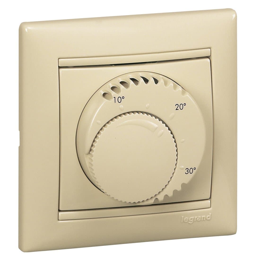 Legrand Valena Крем Термостат станд 8А 774126