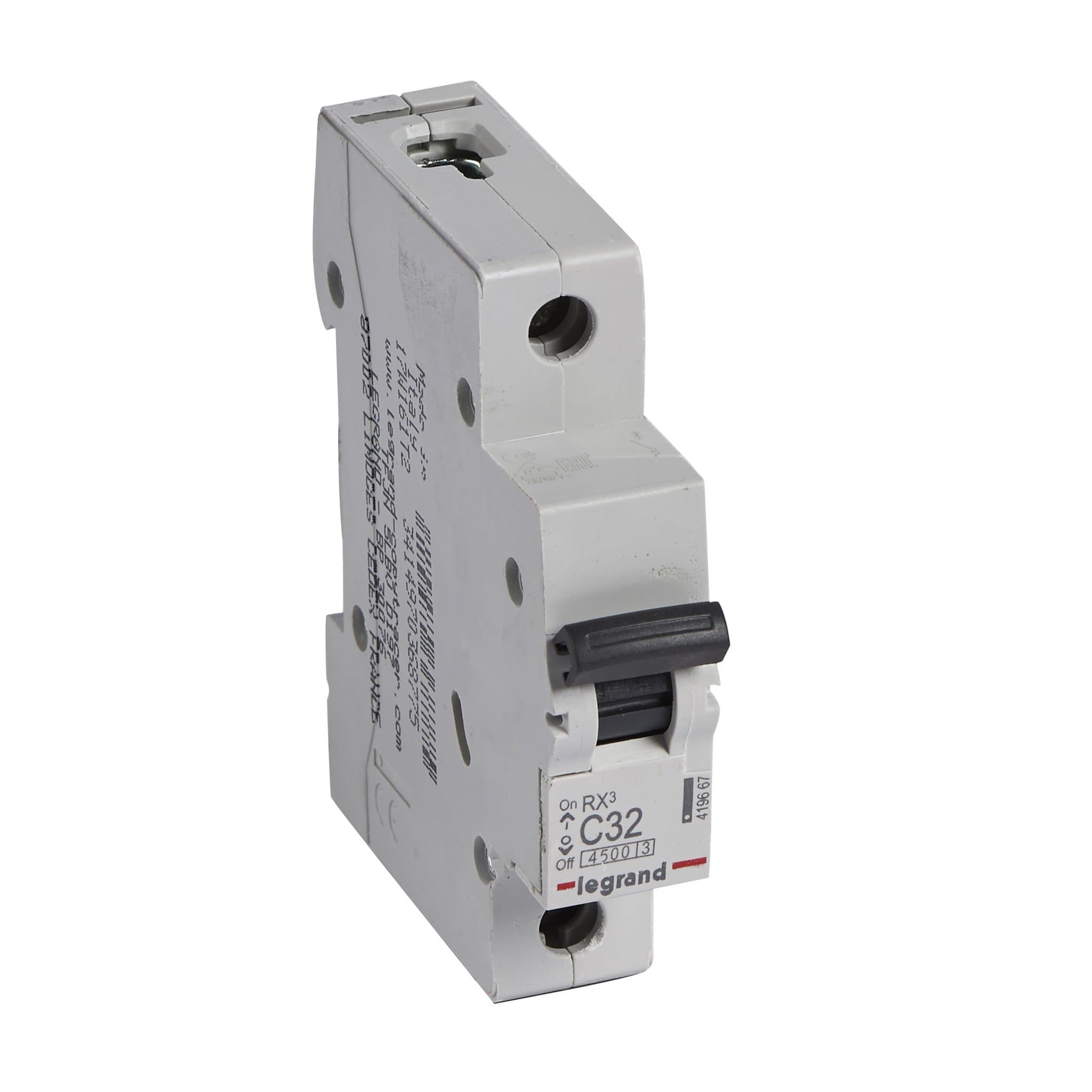 Legrand RX3 Автоматический выключатель 1P 32А (C) 4,5kA 419667