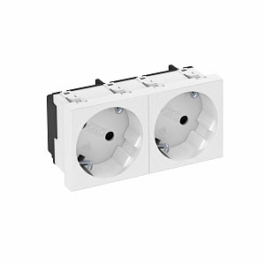 Купить OBO Bettermann Розетка силовая 33° двойная 2х2К+З, 2 модуля Modul45, 45х90 мм, со шторками 16А 250В белая 6120102