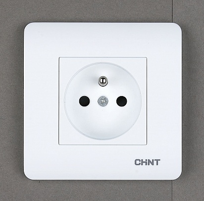 CHINT Французская розетка 16А 250В