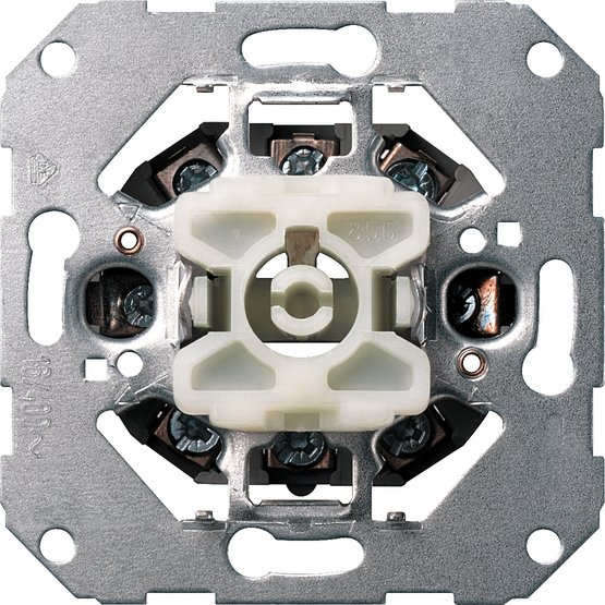 Gira Мех Выключатель 1-клавишный 3-х полюсный 010300