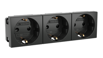 DKC Тройная розетка Viva черная 45203