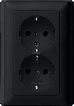 Gira Розетка двойная с з/к в комплекте с рамкой 0783005