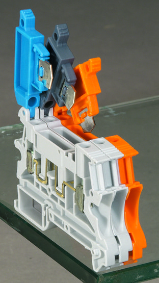 Купить Legrand Viking Клемма 2,5х6, разъедин/нейтраль 037182