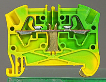 Купить Legrand Viking Клемма пруж. 4х5, заземление 037270