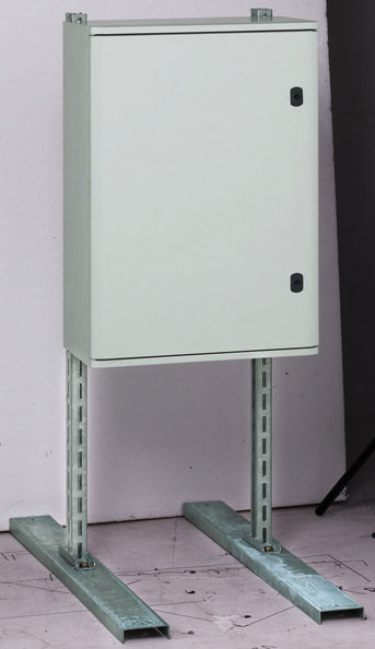 Купить Legrand Marina Щит из полиэстера IP 66 IK 10 RAL 7035 720x510x250 мм 036256