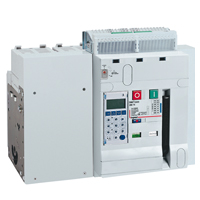 Купить Legrand DMX3-H 4000 Автоматический выключатель 4P, 3200 A, 65 кА, тип 2 028657