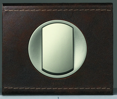 Купить Legrand Celiane Коричневая текстурная кожа Рамка 1-ая 069401