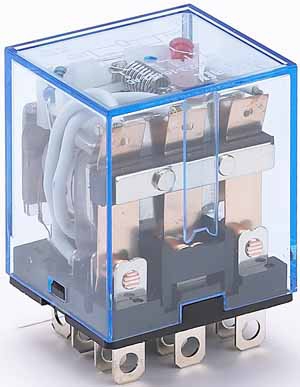 Купить DEKraft Промежуточное реле 3 конт. с инд. LED 10А 24В DC ПР- 23208DEK