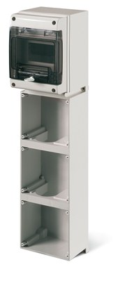 DKC Корпус на 6 модулей и 3 поста с основанием 136х125 мм.