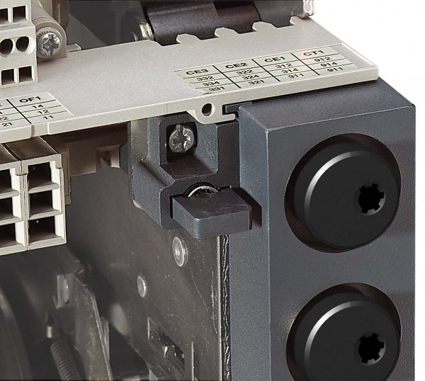 SE Compact Masterpact Блок вкатывания при открытой дверце 33788