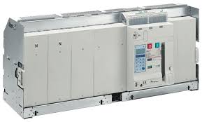 Legrand DMX3-I 6300 Автоматический выключатель фиксированный 4P 6300 A 028971