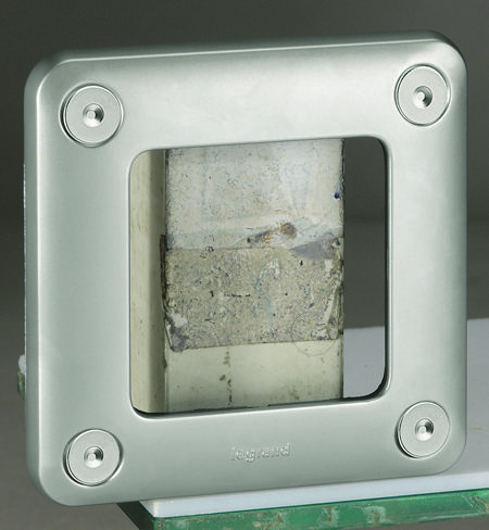 Купить Legrand Soliroc Рамка 1 постовая 110х110 мм 077851