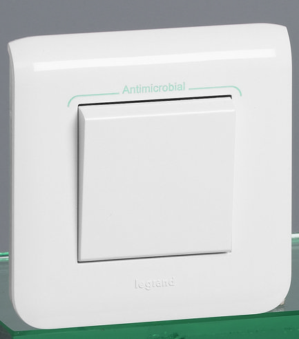 Купить Legrand Mosaic Рамка 2-ая - антибактериальная 078722