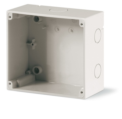 DKC Коробка накладная с метрическими вводами 136х125