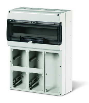 DKC Корпус на 24 модуля, 4 поста с основанием 136х125 мм и 1 пост с основанием 100х110 мм