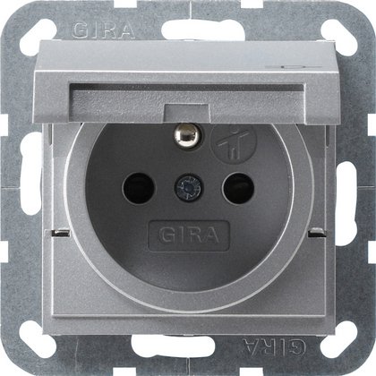 Gira S-55 Алюминий Розетка с/з, с затвором (shutter) и символом  и крышкой 048826