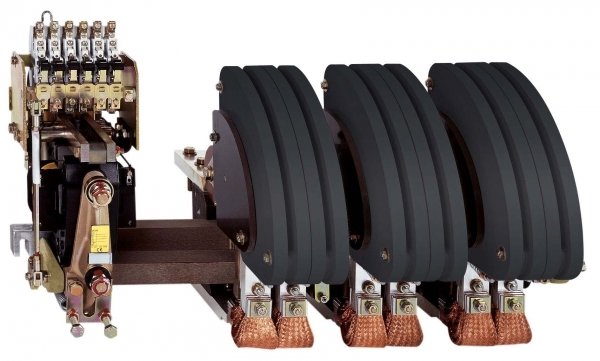 Купить SE Contactors F Контактор 1100А AC в сборе LC1BP33F22