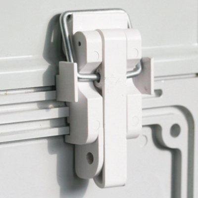 DKC Комплект замка для крышек высотой 35 мм корпусов RAM box