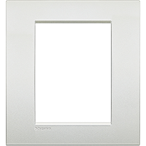 BT LL Белый жемчуг Рамка AIR 3+3 модуля LNC4826PR