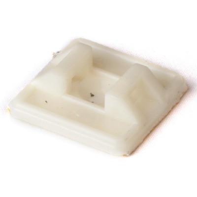 DKC Монтажная база самоклеящаяся, белая, 27х27 25427