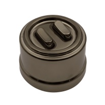 BIRONI Лизетта Пластик Коричневый Выключатель кнопочный проходной 2-кл (клавишный), ручка Бронза B1-222-22-B-PB