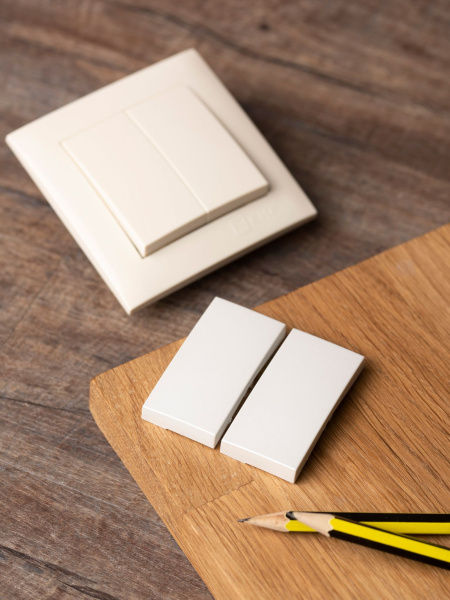 Купить EKF PROxima Валенсия лицевая панель выключателя 2-кл. 10А жемчуг