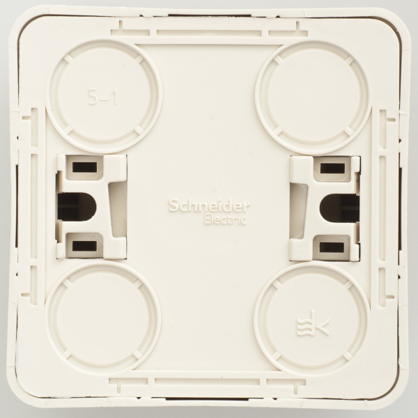 Купить Systeme Electric Этюд наруж Крем Розетка 1-ая с/з без шторок