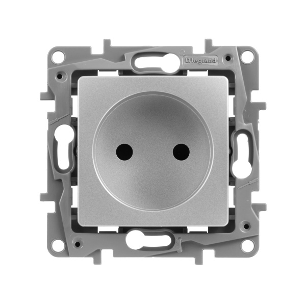 Купить Legrand Etika Алюминий Розетка б/з со шторками, винтовые клеммы 672434