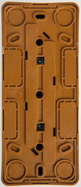 Купить Systeme Electric Этюд наруж Бук Розетка 3-ая б/з без шторок 16А 250B