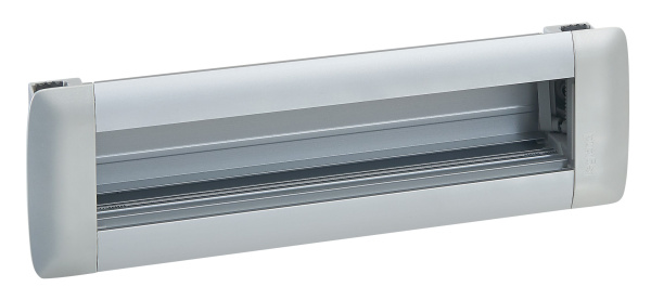 Legrand Алюминий Блок розеток неукомплектованный встраиваемый 8 модулей 053561