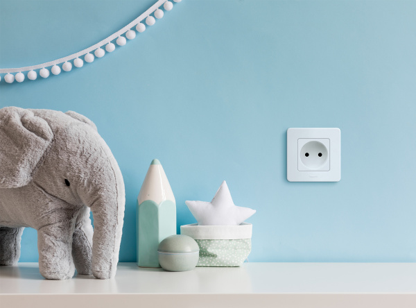 Купить Legrand INSPIRIA Белый Розетка 2К - 16 А - 250 В 673710