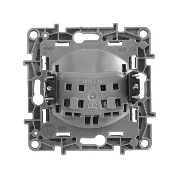 Купить Legrand Etika Антрацит Розетка б/з со шторками, винт. клем. 672634