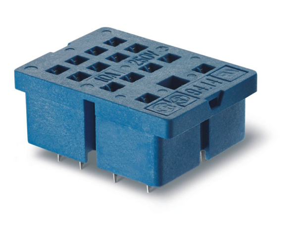 Finder Розетка для монтажа на плате для реле 55.32, 55.34; в комплекте металлическая клипса 094.51 9414SMA